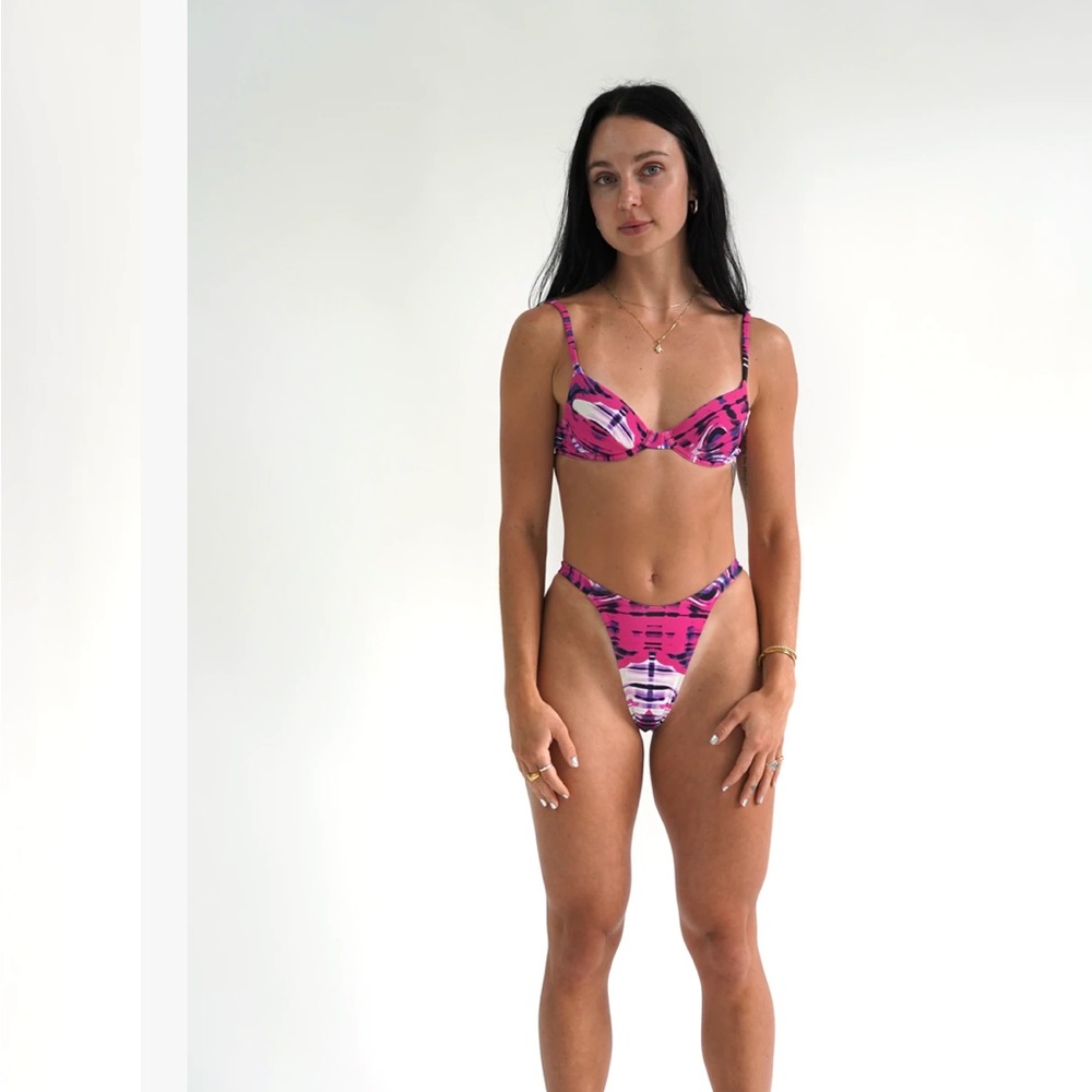 Knight swim Rory top and bottom.